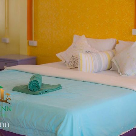 Island Inn Ko Lan Exterior photo