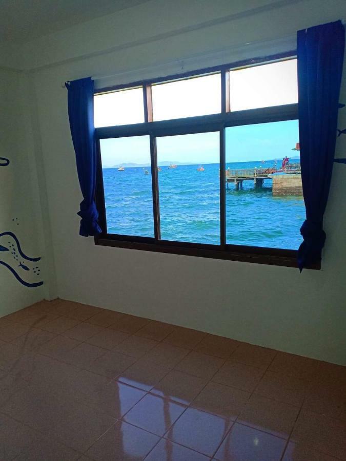 Island Inn Ko Lan Exterior photo